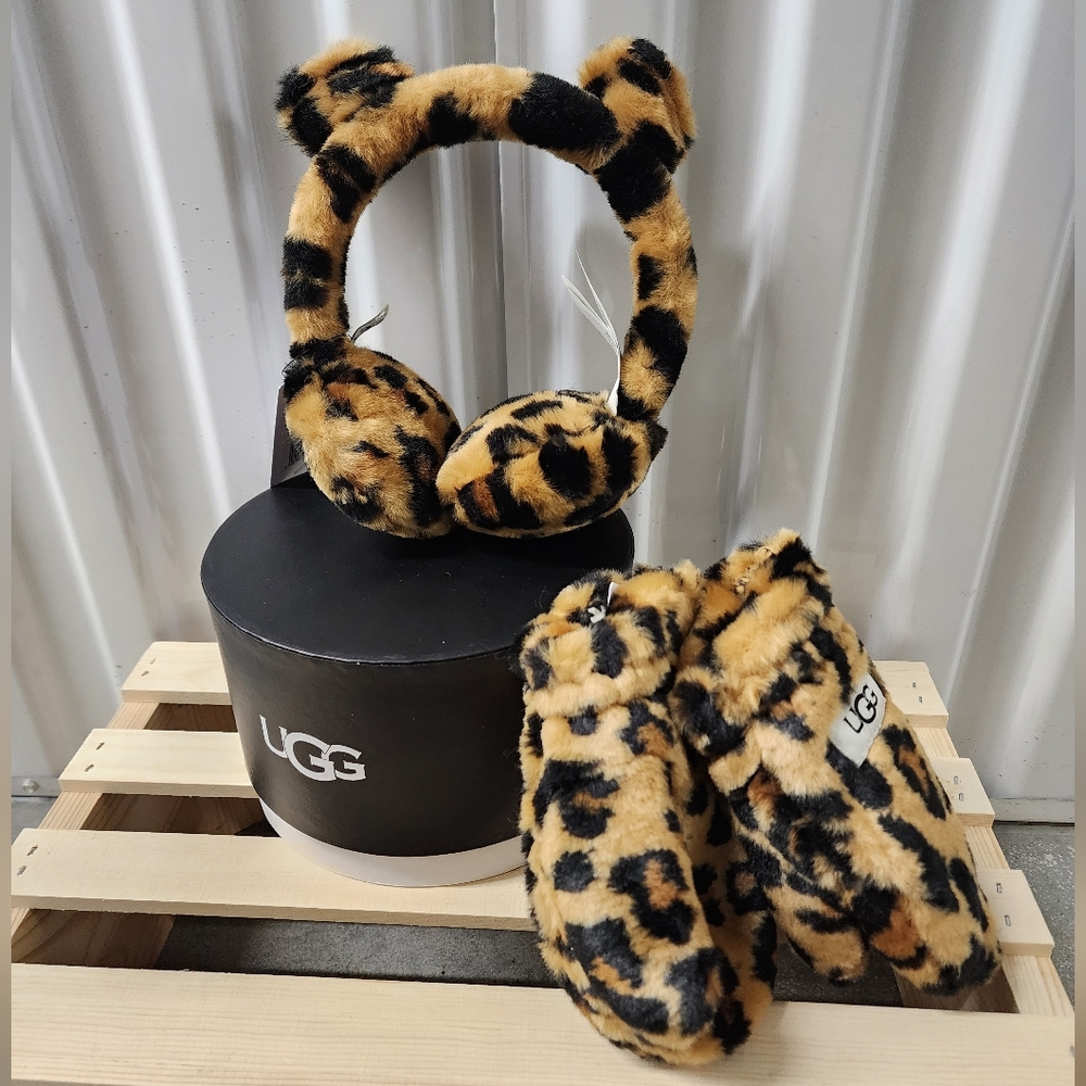 UGG little girl mittens and earmuff bundle